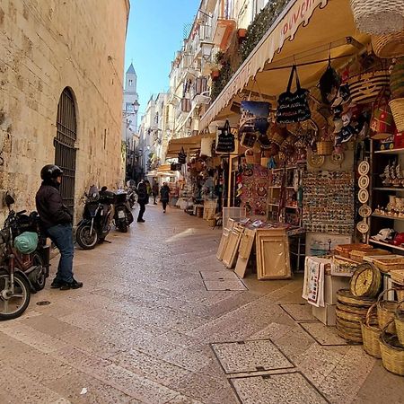 Quiet And Stylish - Bari City Center, Minutes To Station Exterior photo